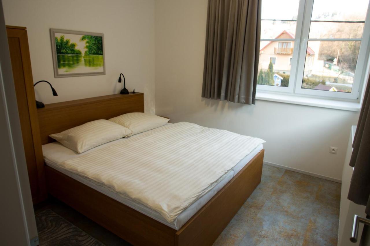 Apartmany Kammergraf บันสกา ชีอาว์นีซา ภายนอก รูปภาพ
