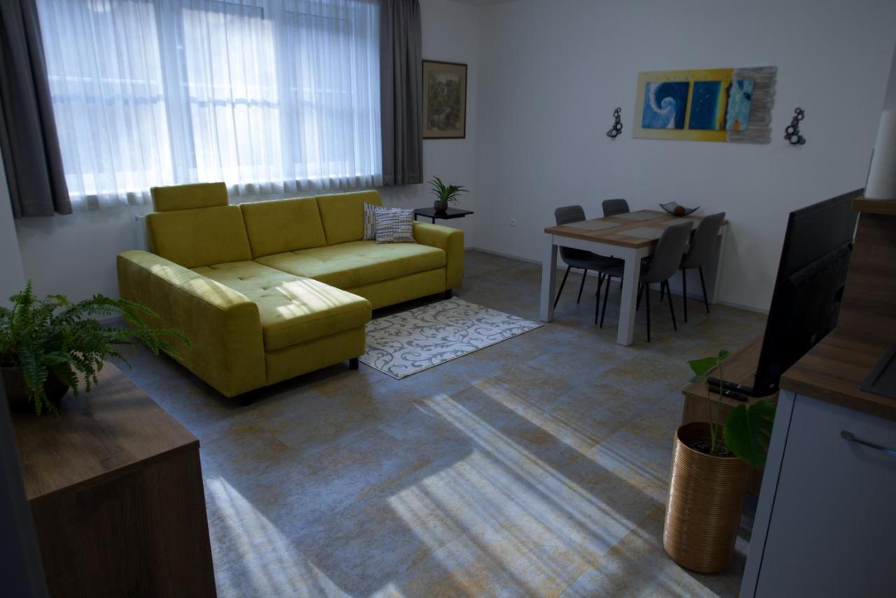 Apartmany Kammergraf บันสกา ชีอาว์นีซา ภายนอก รูปภาพ