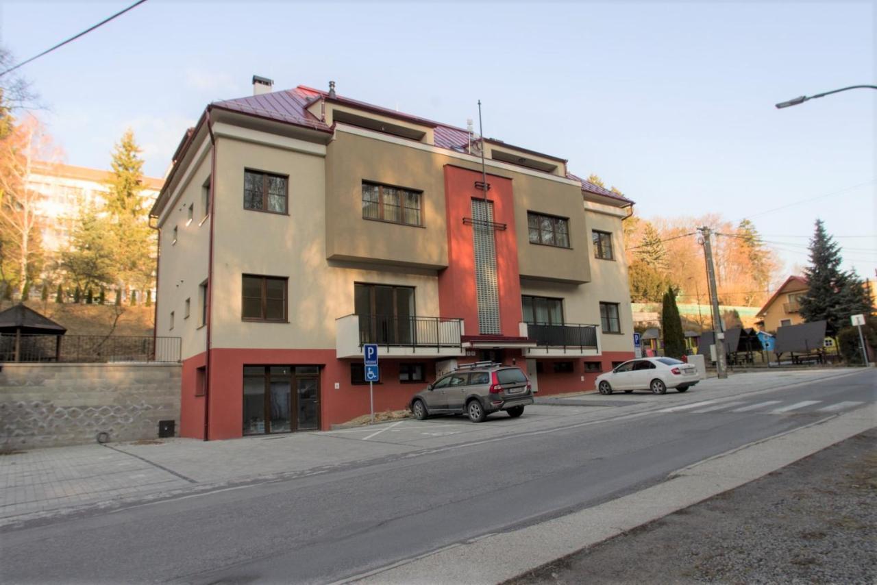 Apartmany Kammergraf บันสกา ชีอาว์นีซา ภายนอก รูปภาพ